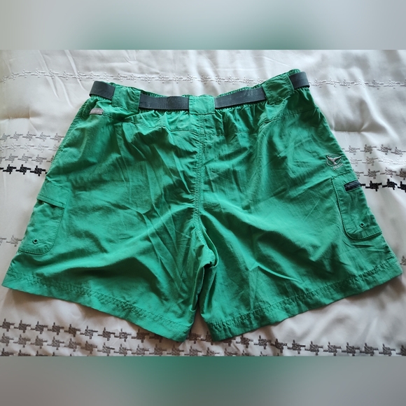 Columbia Women's Shorts - Picture 2 of 3